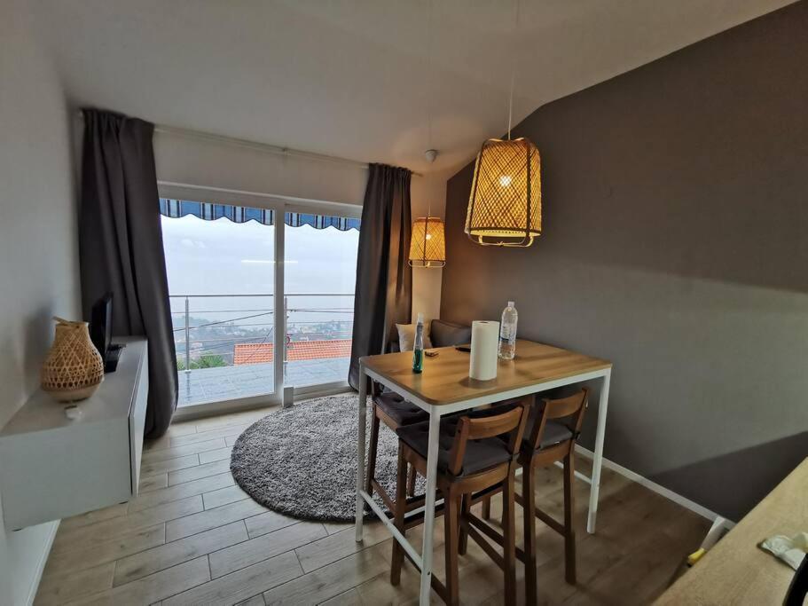 Ferienwohnung Mit 180° Meerblick Dobreć Dış mekan fotoğraf