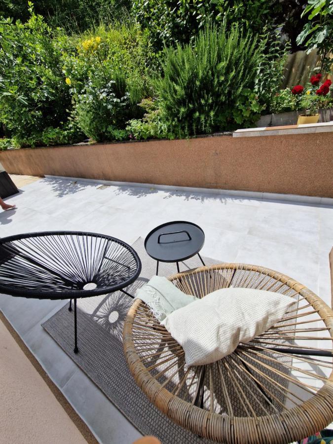 Ferienwohnung Mit 180° Meerblick Dobreć Dış mekan fotoğraf